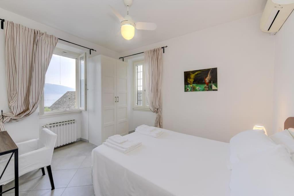 Oleandro Apartment Directly On The Lake Gargnano Esterno foto