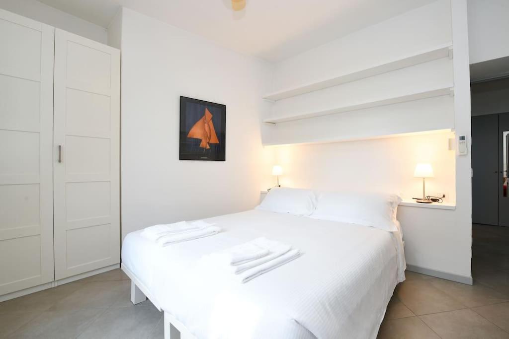 Oleandro Apartment Directly On The Lake Gargnano Esterno foto